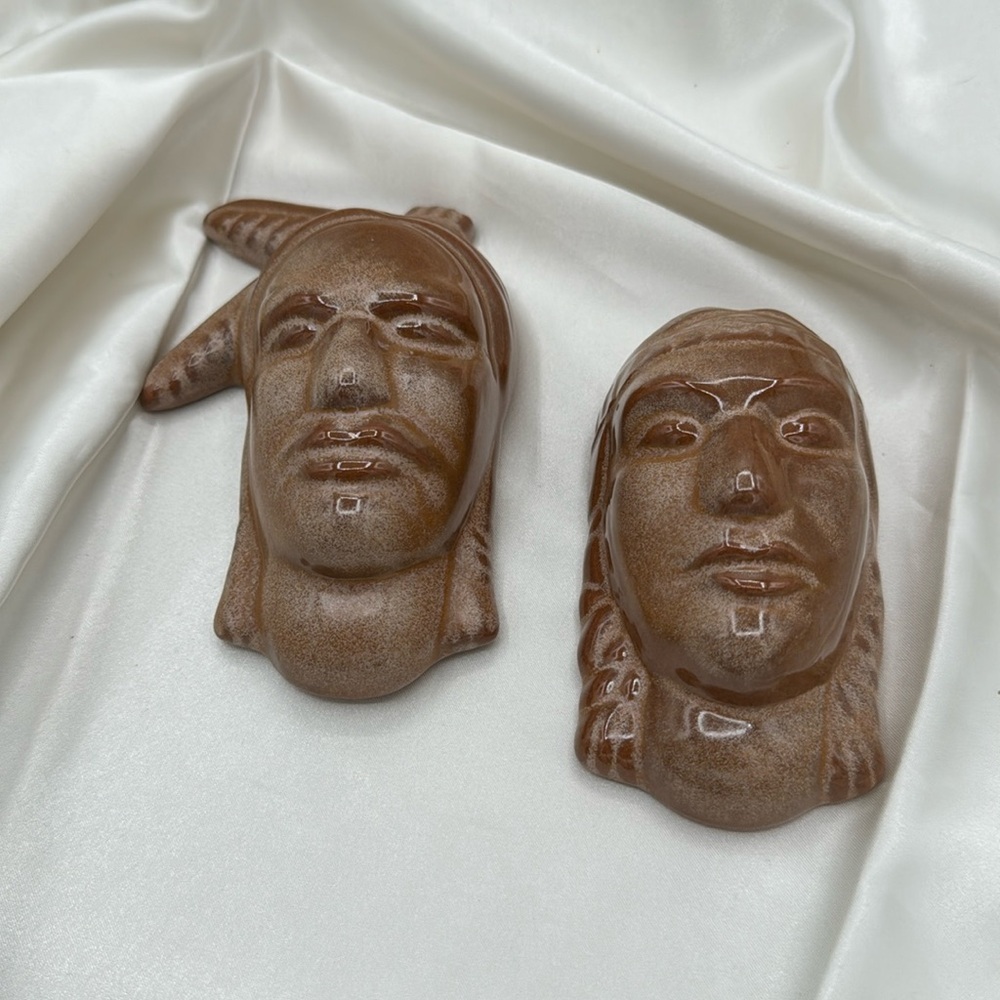 Frankoma Indians.  Date to the 1930-40s.  Excellent overall condition.